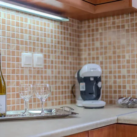 Apartamento With Heated Rooftop Pool