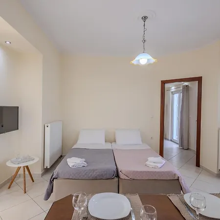 With Heated Rooftop Pool Apartamento *