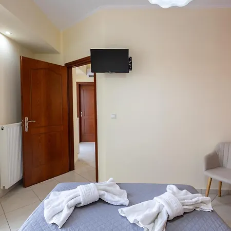 Apartamento With Heated Rooftop Pool La Canea