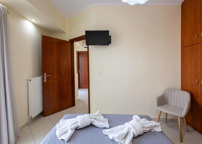 Apartment With Heated Rooftop Pool Chania (Crete)