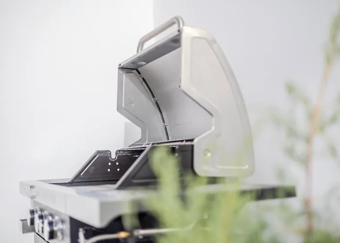 With Heated Rooftop Pool Апартаменты *